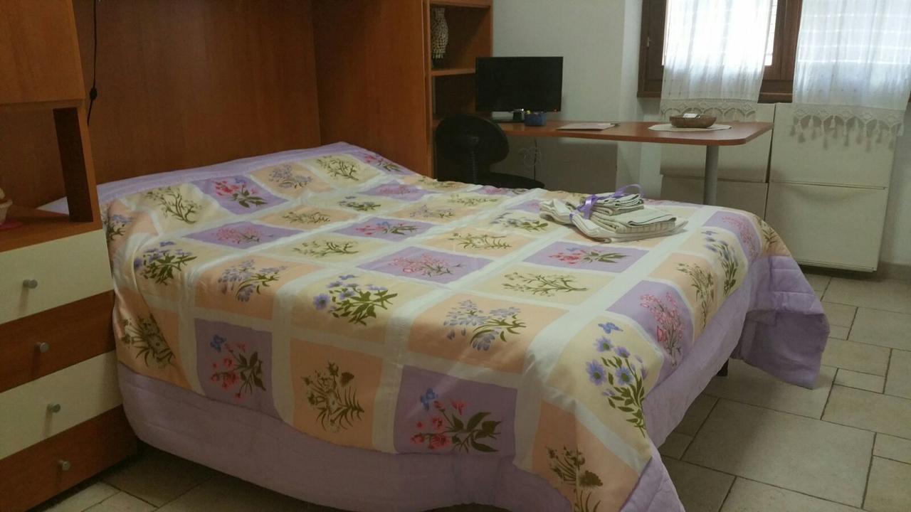 Bella Roma Domus Bed & Breakfast エクステリア 写真